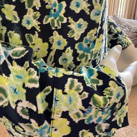 NWT Alex & Jordan 100% Rayon Floral Button-Up Shirt SM - Picture 6 of 8